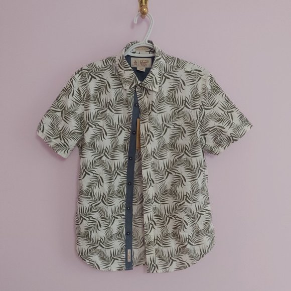 Original Penguin Other - (2/$20) Penguin short sleeve slim fit button up shirt